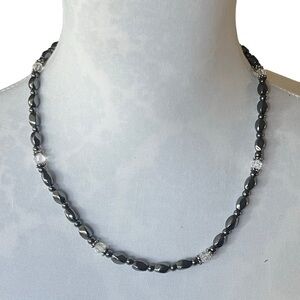 Elegant Beaded Hematite and Crystal Necklace